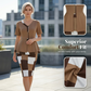 Conjunto composto por saia lápis e blusa em cores contrastantes